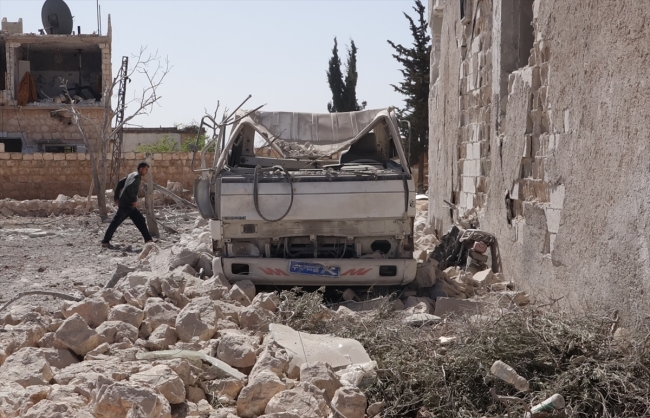 Esed rejimi öğrencileri hedef aldı: 20 sivil hayatını kaybetti